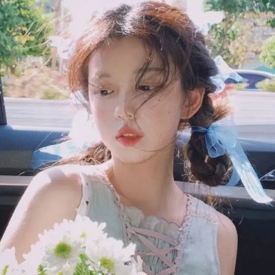 为黛茜小姐开车